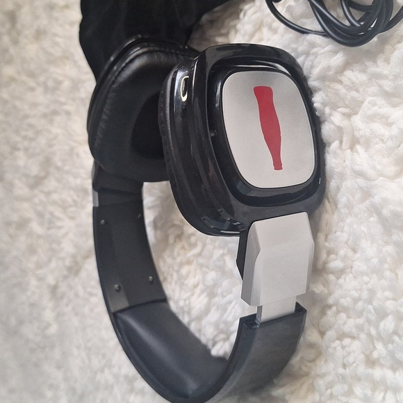 Ares Headphones with Mic - Picture 2 of 4